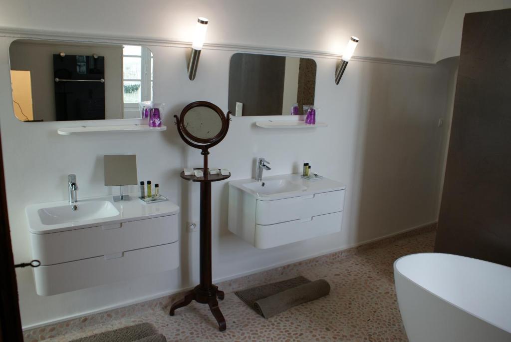 Chateau De La Fresnaye Panzió Saint-Aubin-de-Luigné Szoba fotó